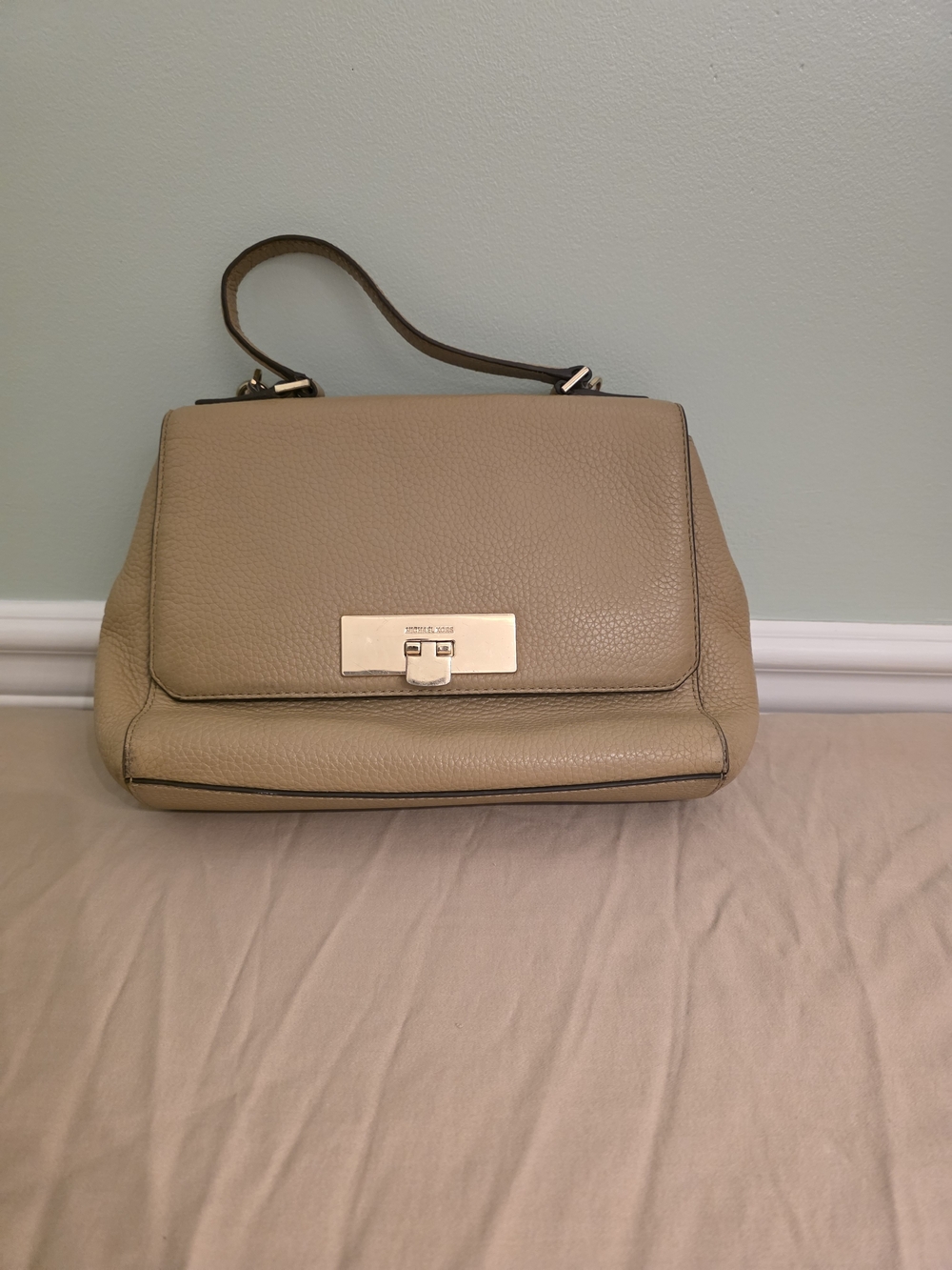 MICHAEL Michael Kors Pebbled Leather Shoulder Bag in Taupe